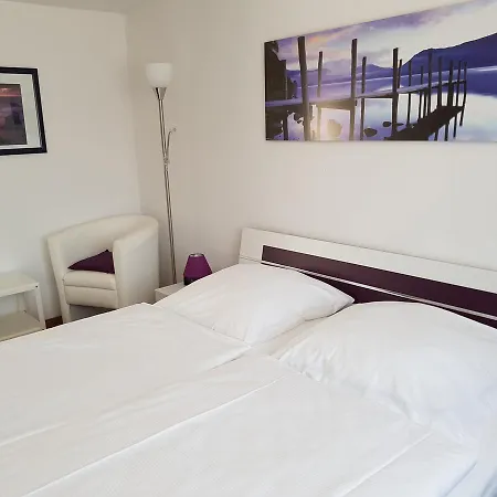 Ferienwohnungen Am Kleinen See Bergen Auf Rugen Extérieur photo